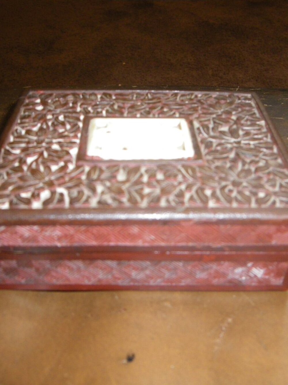 Vintage Small Wooden Trinket Jewelry Knick Knack Box Hand Carved Intricate Top